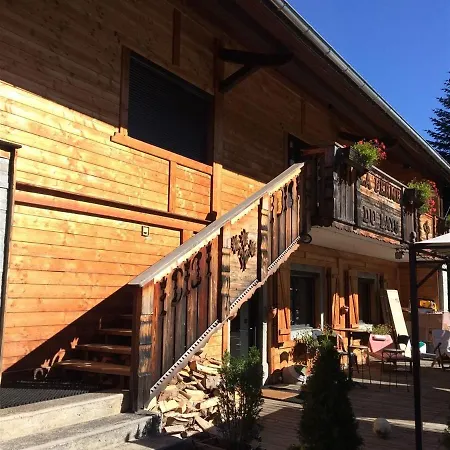 La Ferme Du Lay Lejlighed